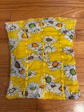 Vintage Yellow Daisy Print Tub Top